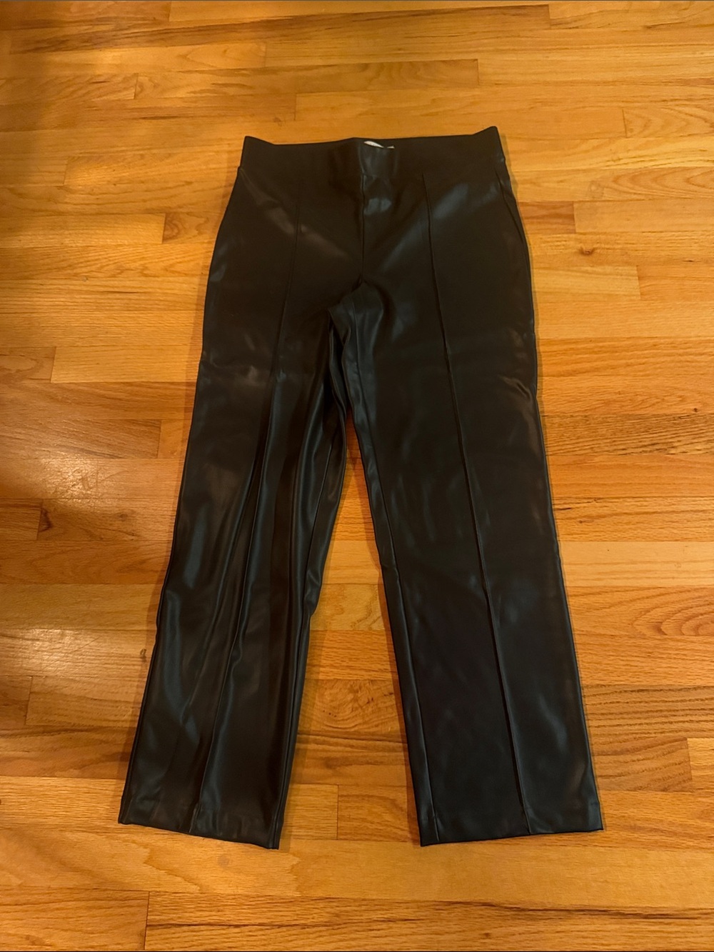 Loft Stylish Black Faux Leather Women’s Pants Medium